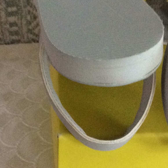 Kenneth Cole REACTION Sandal - Picture 11 of 16